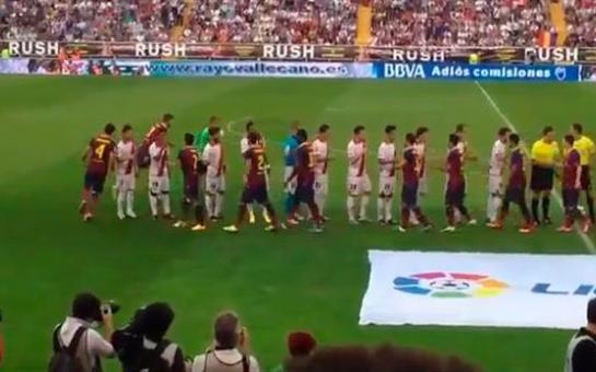 Raúl Baena refused to shake hands with Messi! (video)