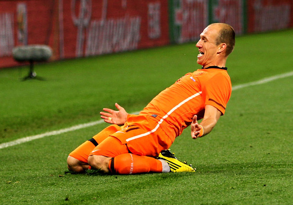 Τέλος τα πέναλτι για τον Robben!!