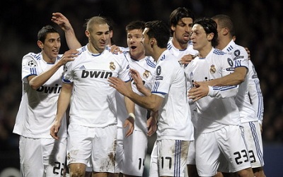 This is another version of how overjoyed players of Real were for victory over Barcelona!!