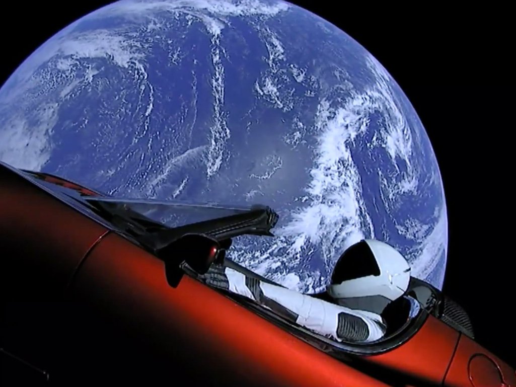 Ένα κόκκινο αμάξι Tesla στο διάστημα; Κι όμως είναι γεγονός!