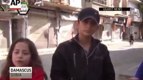 Βίντεο – ΣΟΚ: Βόμβα σκάει δίπλα σε παιδιά