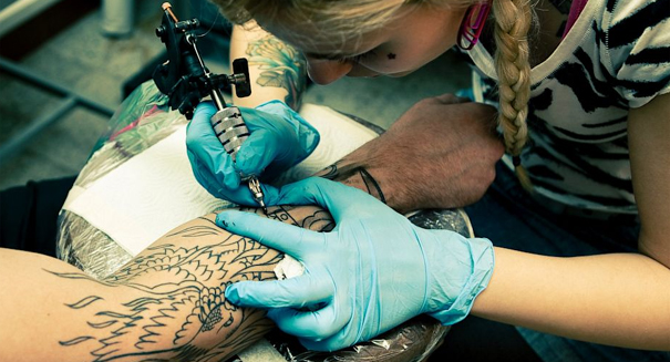 10 Πράγματα που πρέπει να σκεφτείς πριν κάνεις Τατουάζ!