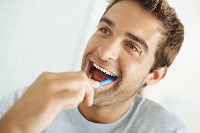 Πέτρα στα δόντια: Πως να απαλλαγείς μια για πάντα χωρίς οδοντίατρο!