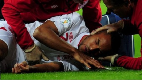 Terrifying injury with The Walcott going to hospital!!