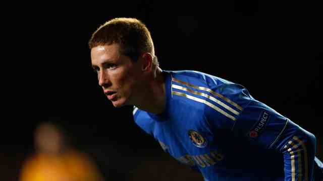 Same old Torres! [Ridiculous miss]