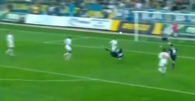 Amazing bicycle kick GOAL by Dramane Traore