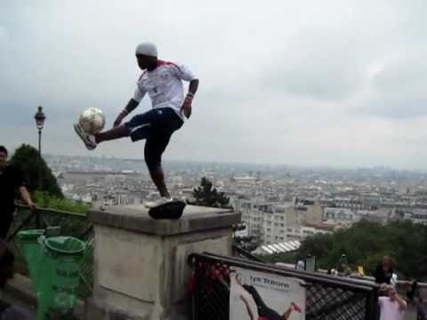 Football tricks on the brink of the ”abyss”!!!