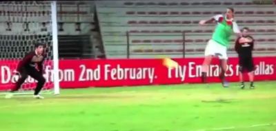 Enjoy a superstar goal by Zlatan Ibrahimovic!!