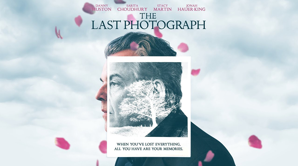 Αναζητώντας μια φωτογραφία στο «The Last Photograph»