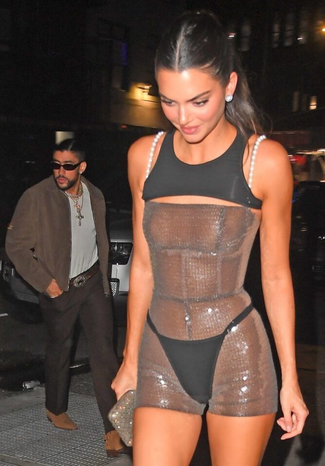 H Kendall Jenner με καυτό outfit και thong … σε βραδυνή της έξοδο !